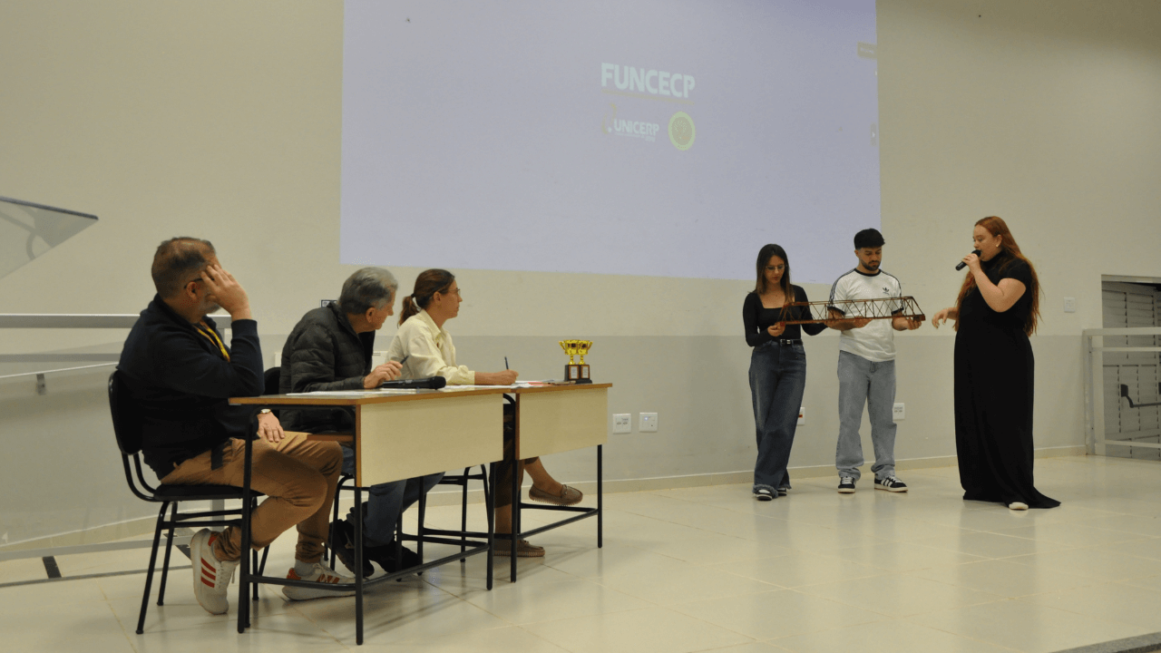 Leia mais sobre o artigo UNICERP realiza Concurso de Pontes com alunos de Arquitetura & Urbanismo e Engenharia Civil